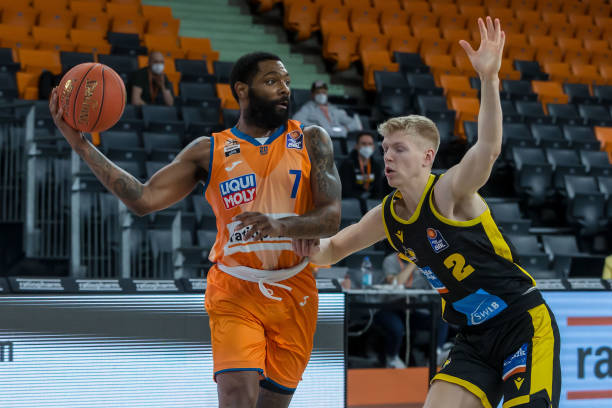 而其主力前 而其主力前